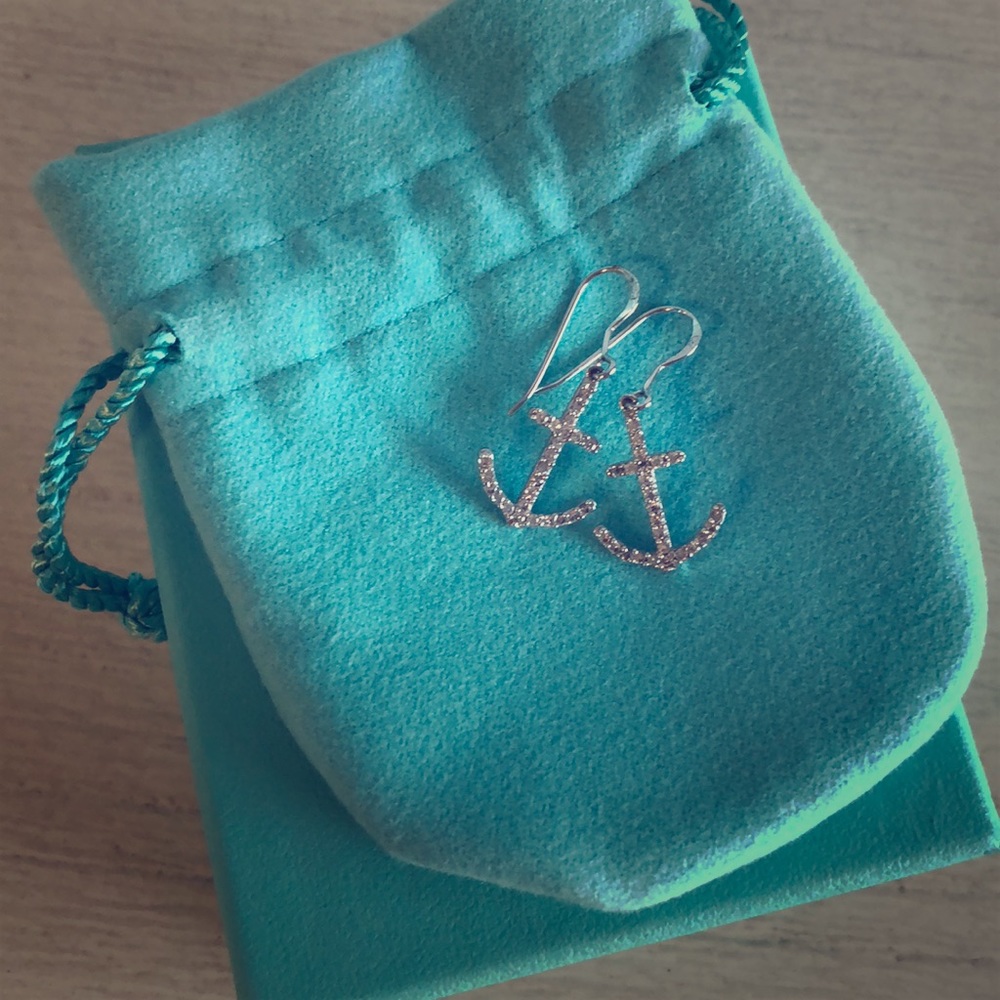 Anchor earrings